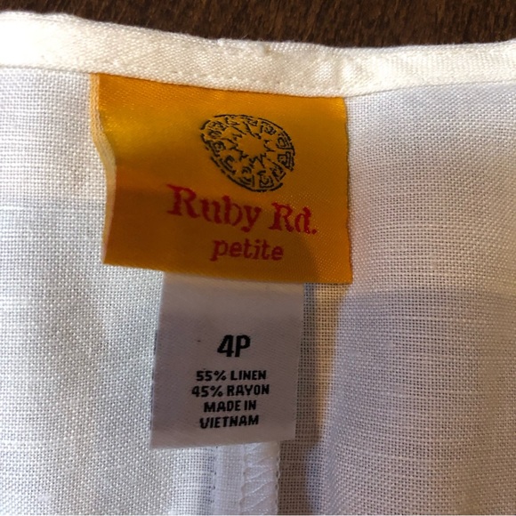 Ruby RD petite Linen jacket with embellishments - Picture 7 of 10